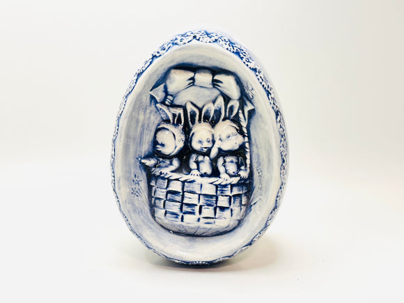 1976 Byron Molds Ceramic Easter Egg