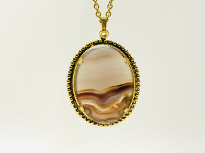 Vintage Agate Pendant Necklace