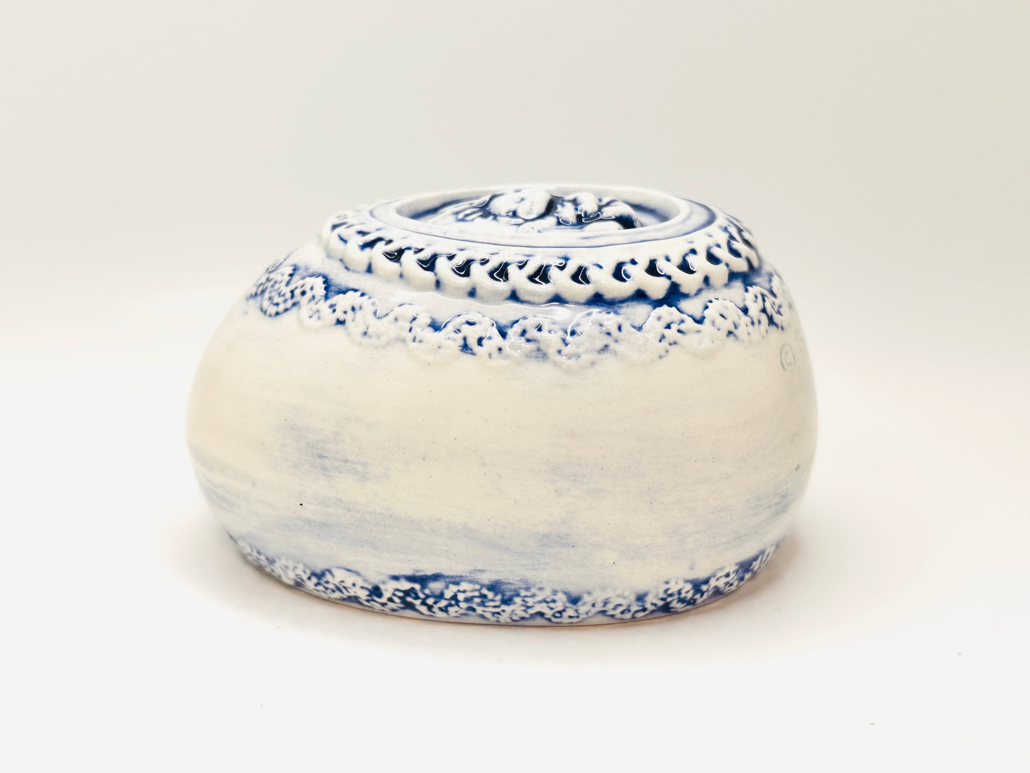 1976 Byron Molds Ceramic Easter Egg